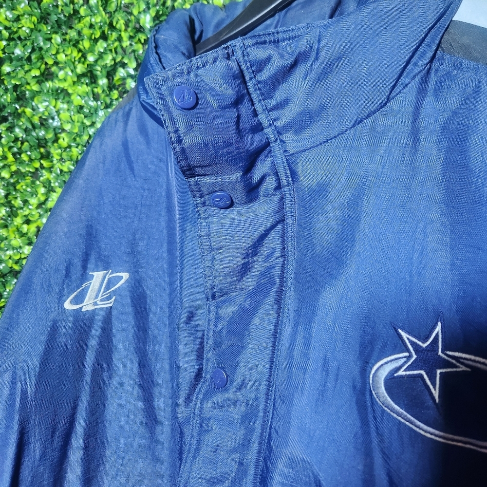 NFL Pro Line Authentic Coyboys Jacket Size 2 XL with velcro pocket closure - Picture 6 of 15